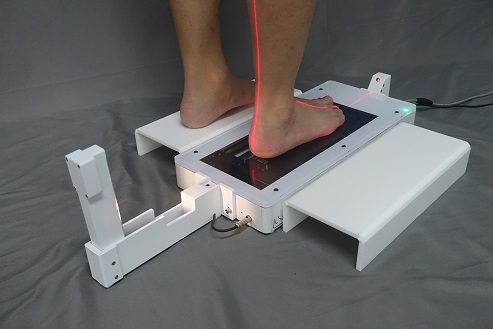 <b>XSOL地面配置：</b>XSOL标准配置 + 脚趾激光 + 侧面踏板（两个）。